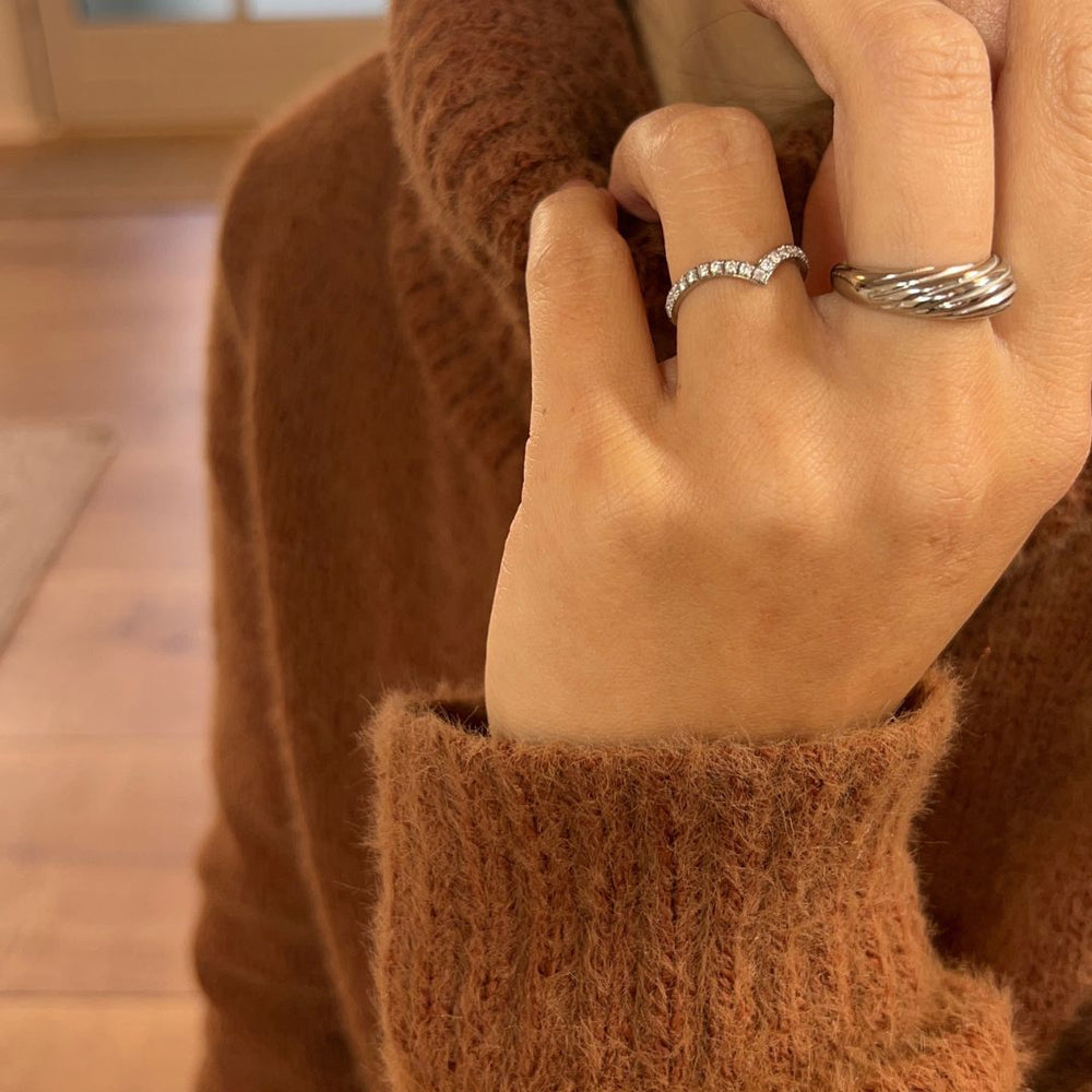 V Ring - Sølvfarvet