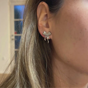 Sløjfe Ørering - Sølvfarvet